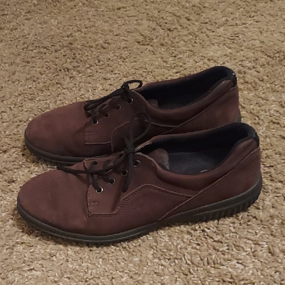 Ecco Soft Women's Brown Nubuck Shoes